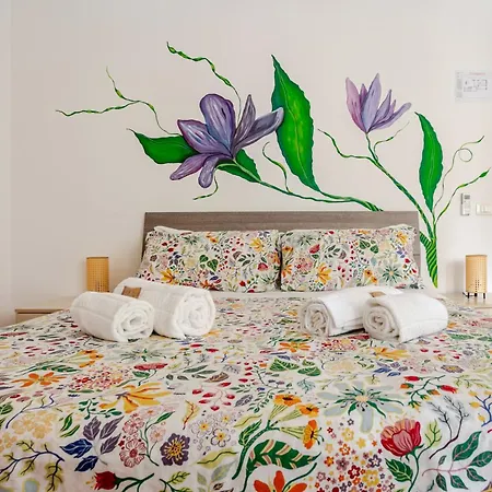 Trastevere Marconi Apartmán *